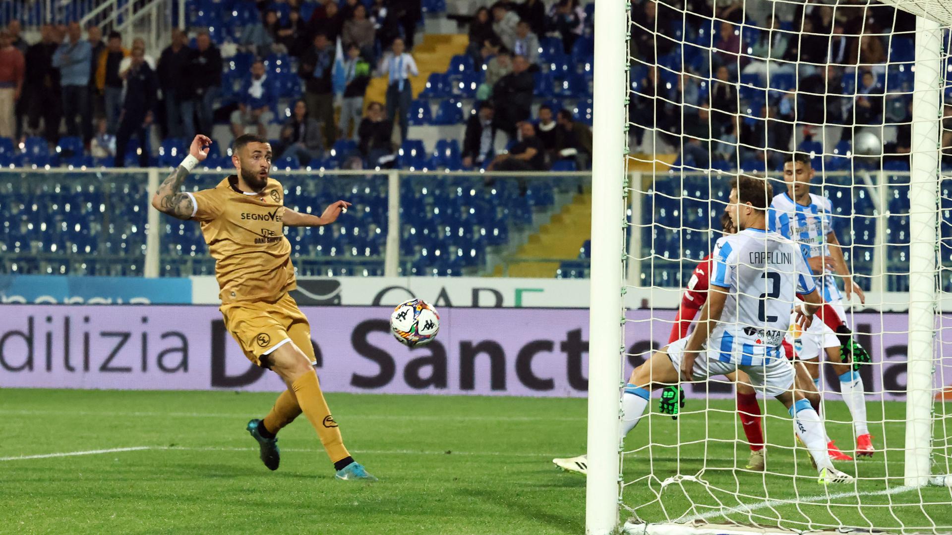 [+] Gol 1-1 Artistico