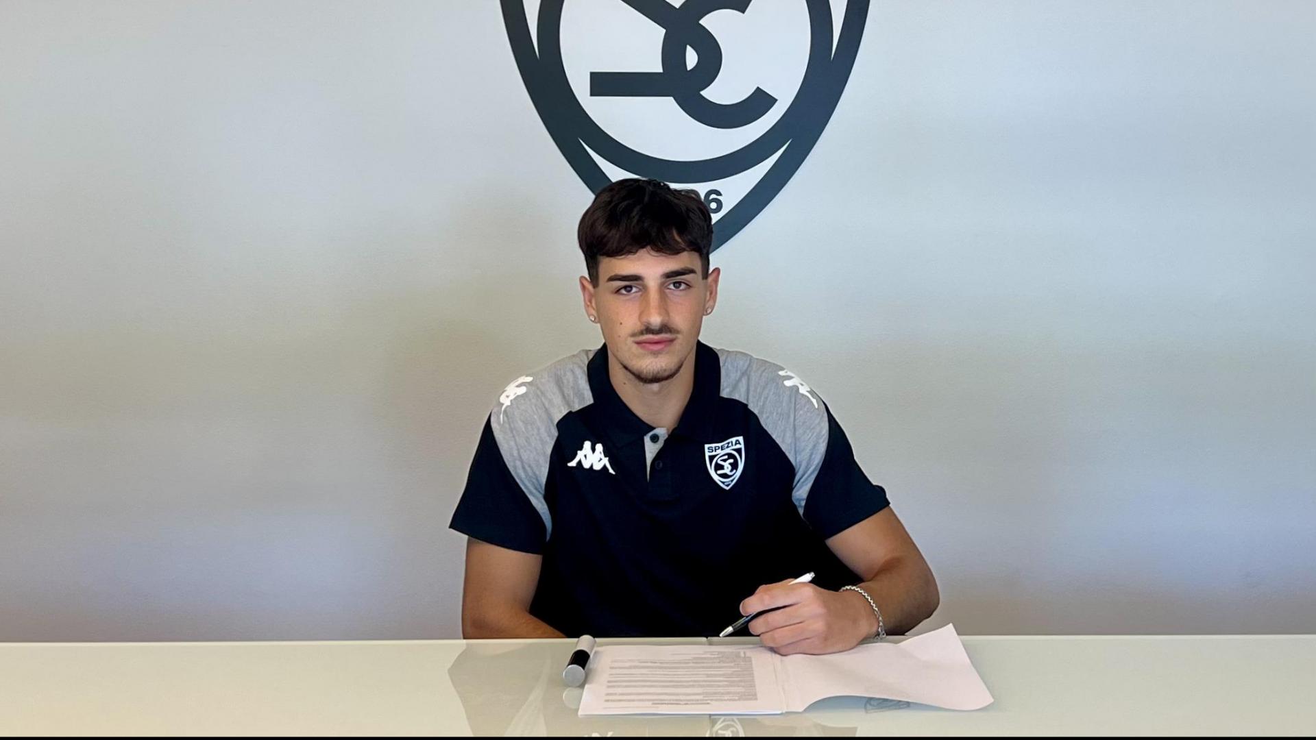 Official | First professional contract for Gioele Conte