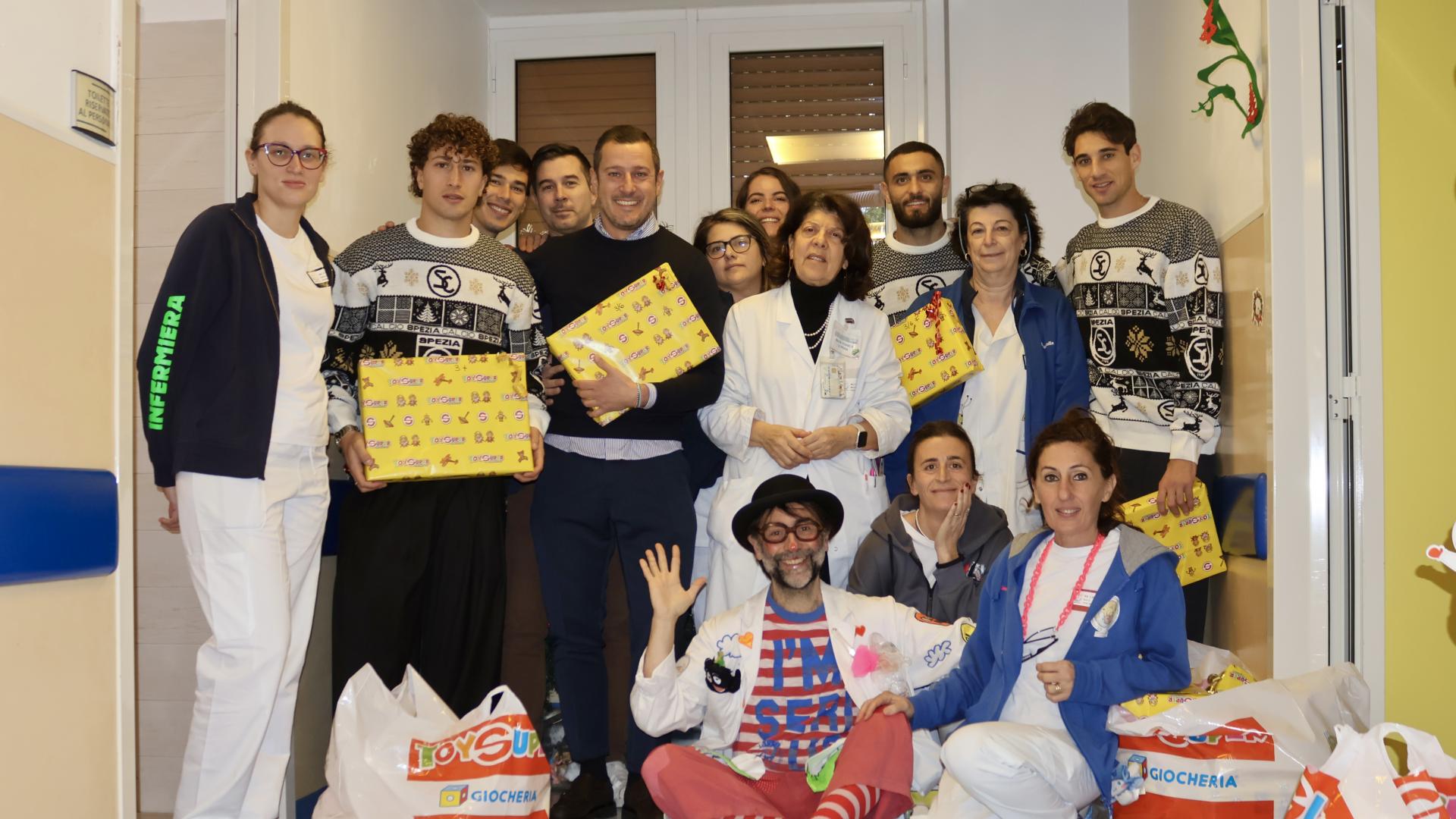 The Eagles visit Sant'Andrea Hospital